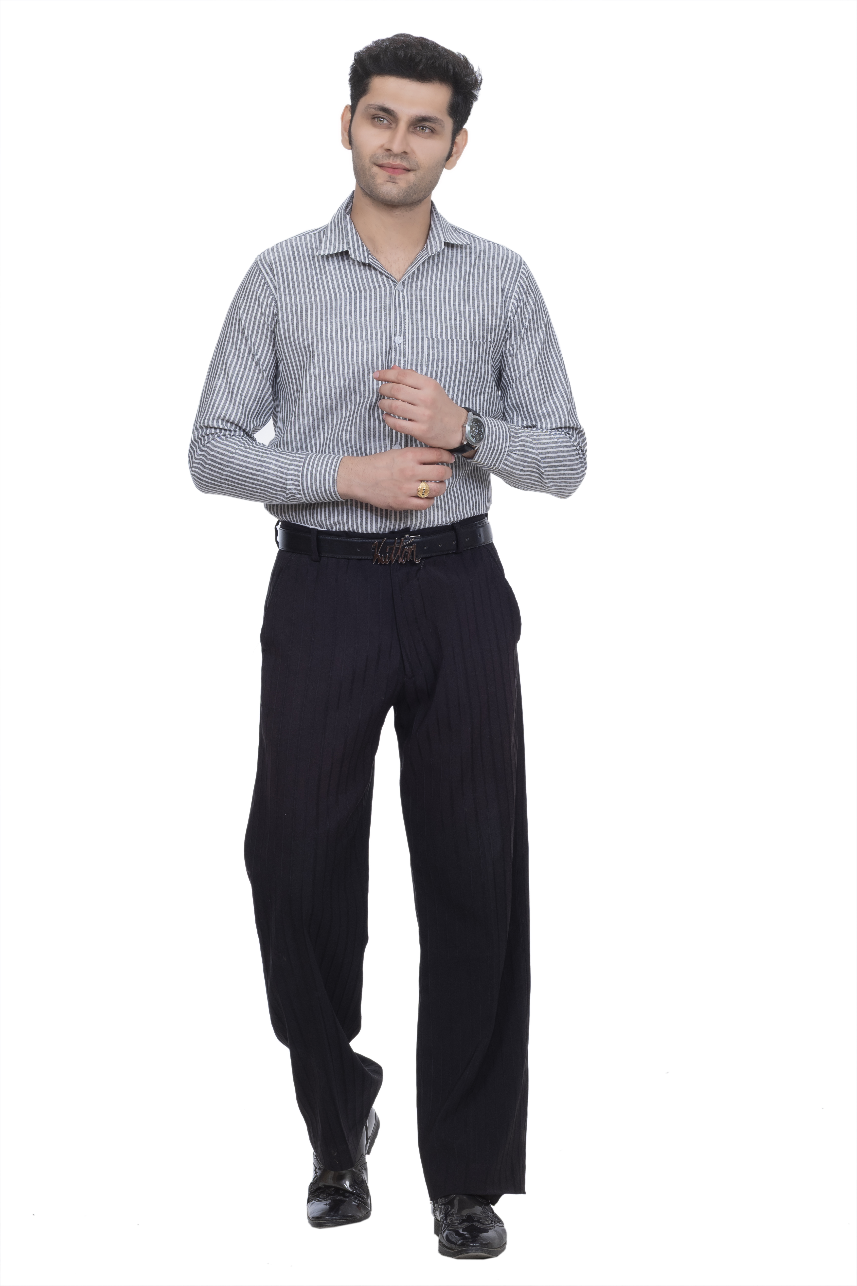 Drapes&Dream Black Striped Casual Men's Shirt